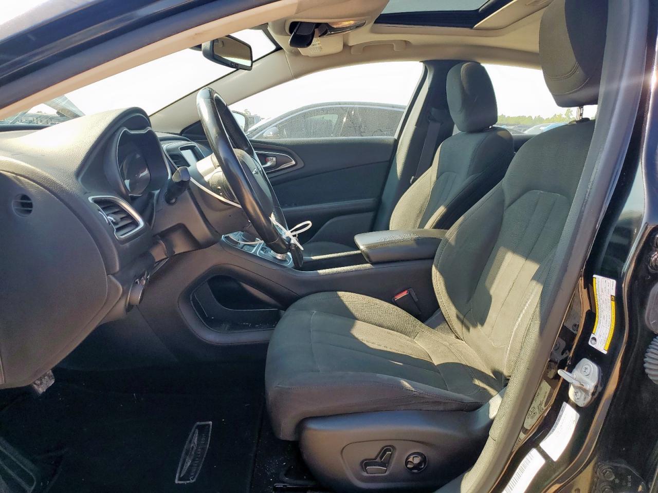 2016 Chrysler 200 - Фото 7
