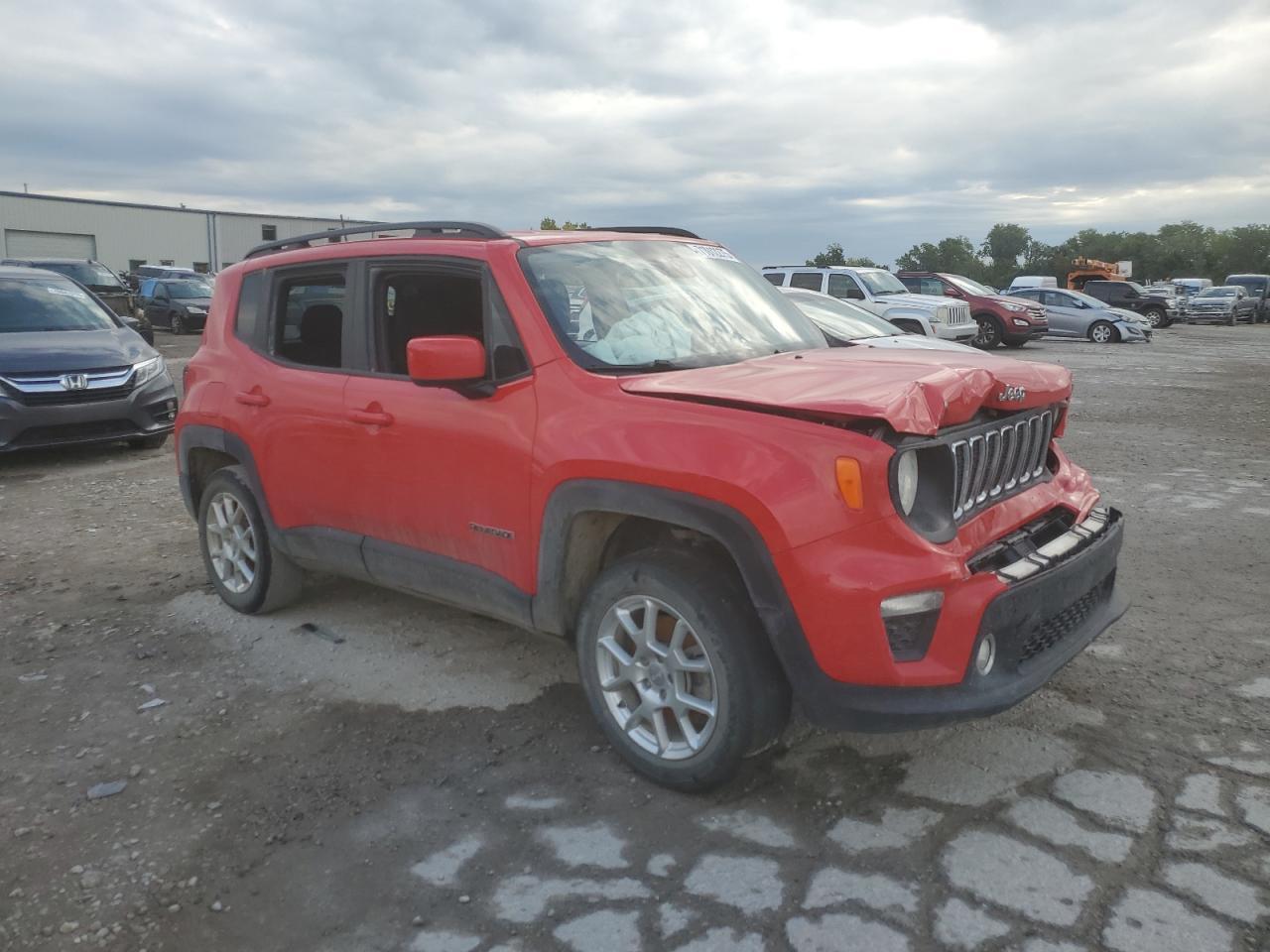 2019 Jeep Renegade Latitude - Image 4