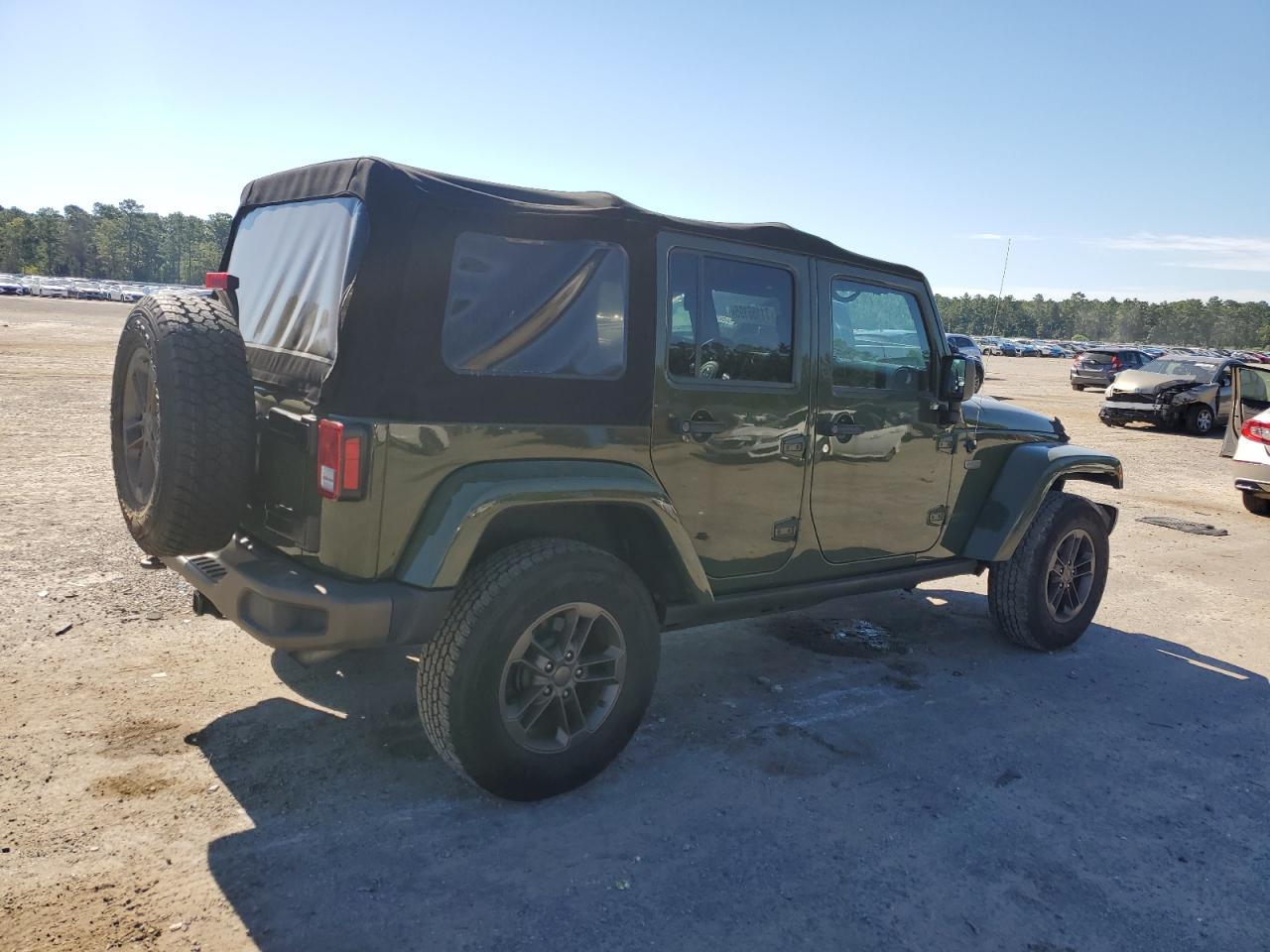 2016 Jeep Wrangler Unlimited Sahara - Фото 3