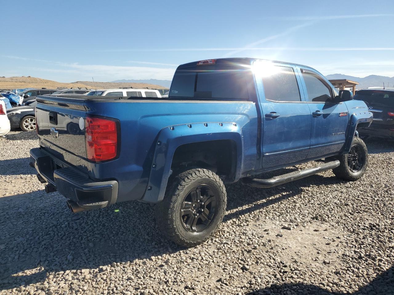 2017 Chevrolet Silverado K1500 Lt - Image 3