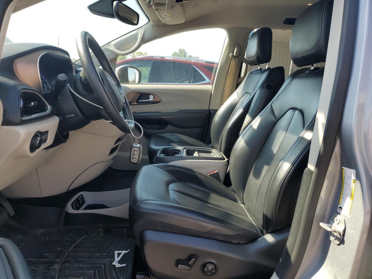 2021 Chrysler Voyager Lxi - Фото 7