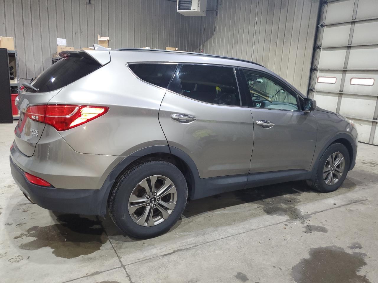 2015 Hyundai Santa Fe Sport - Image 3
