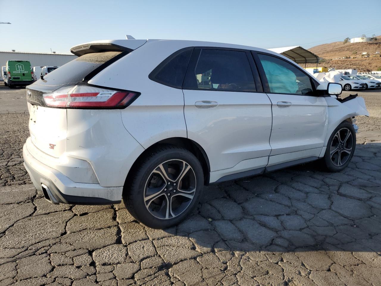 2019 Ford Edge - Фото 3