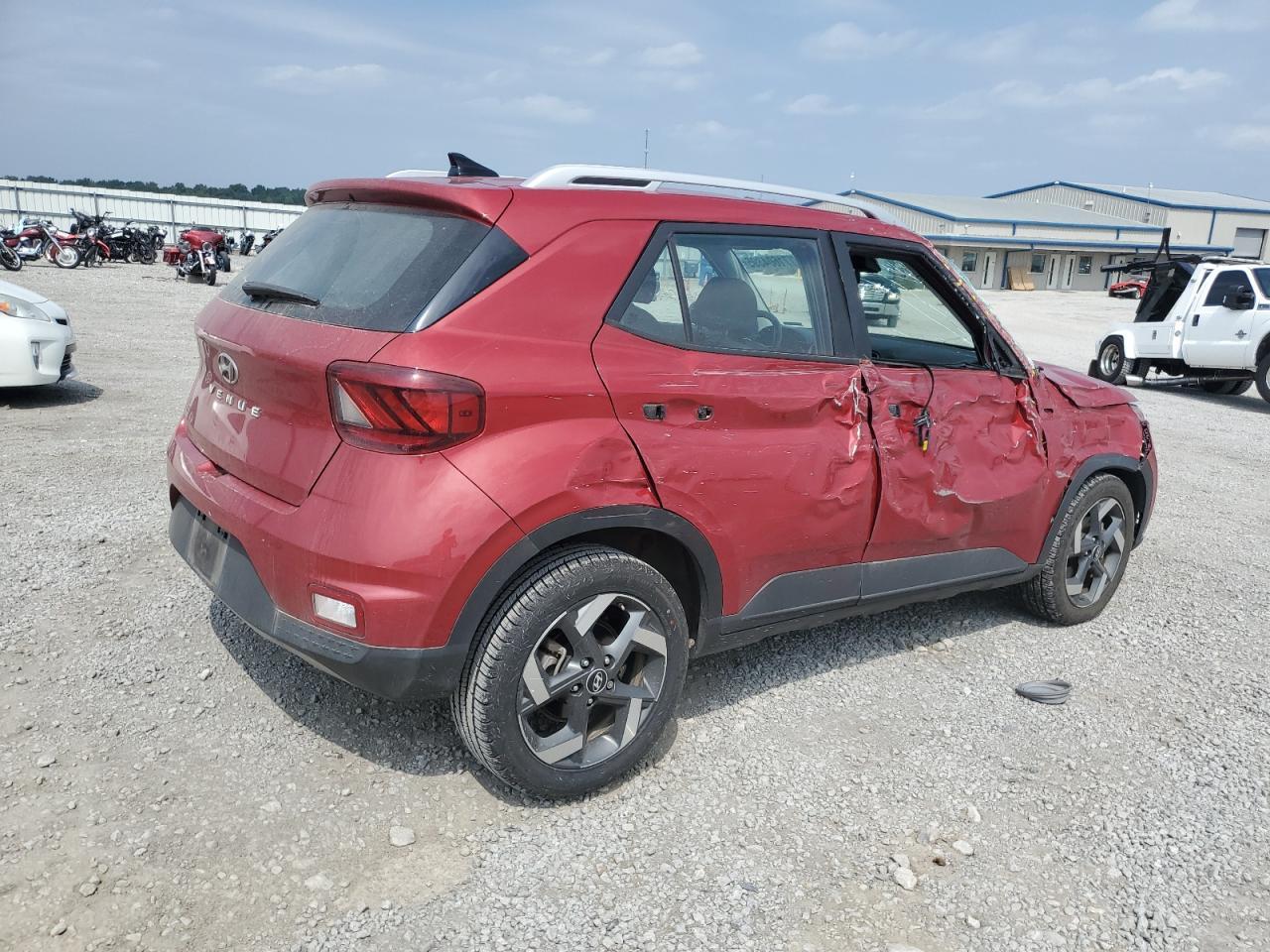 2021 Hyundai Venue Sel - Фото 3