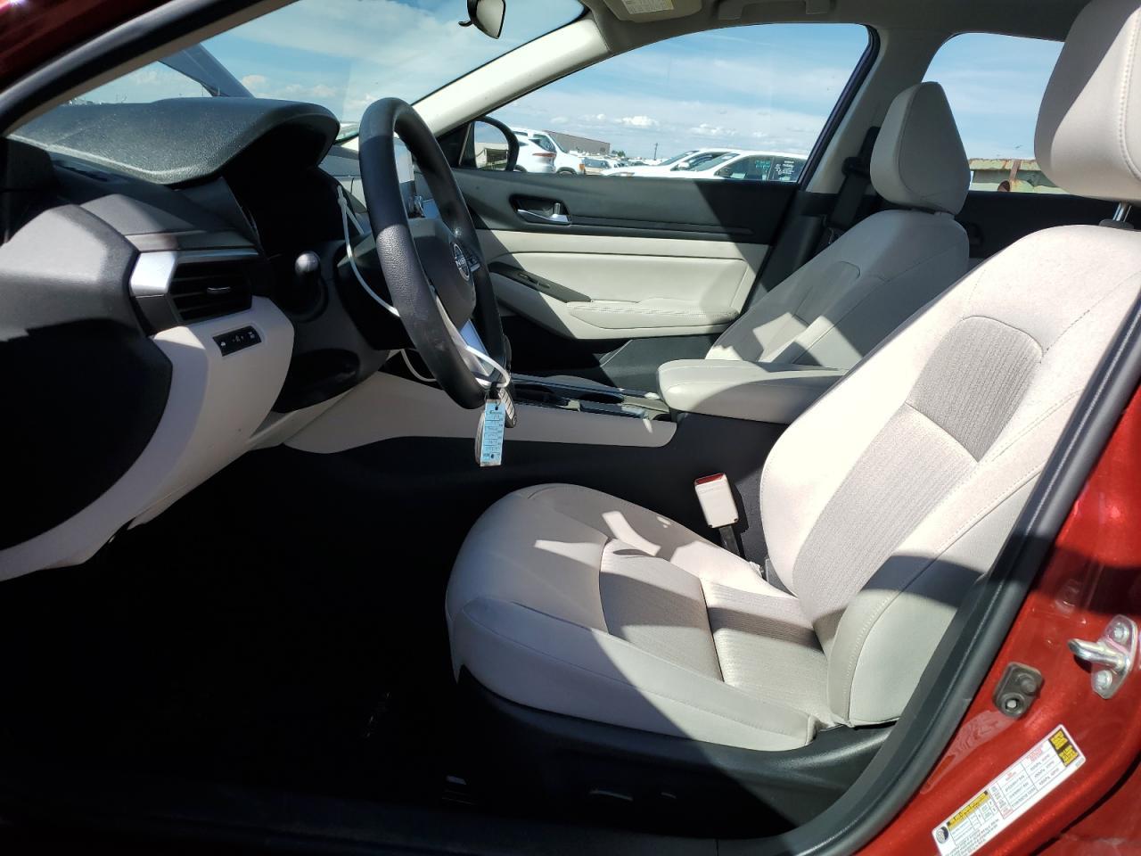 2024 Nissan Altima Sv - Image 7
