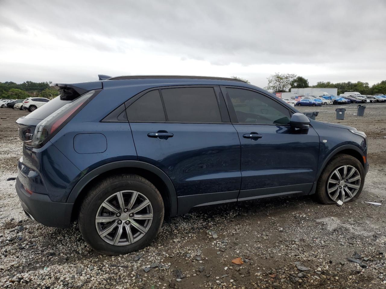 2019 Cadillac Xt4 - Фото 3