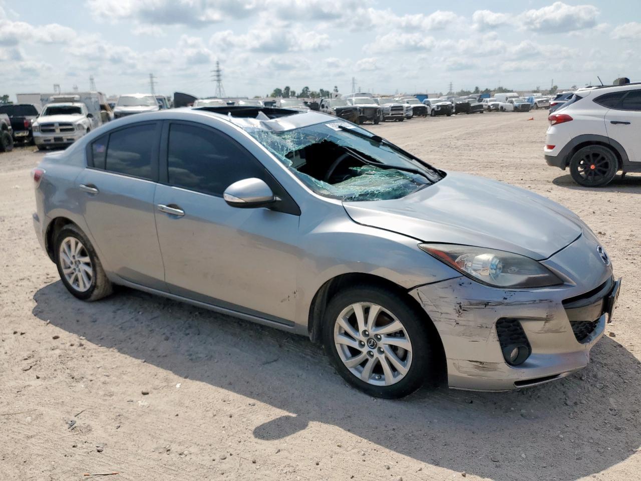 2013 Mazda 3 I - Фото 4