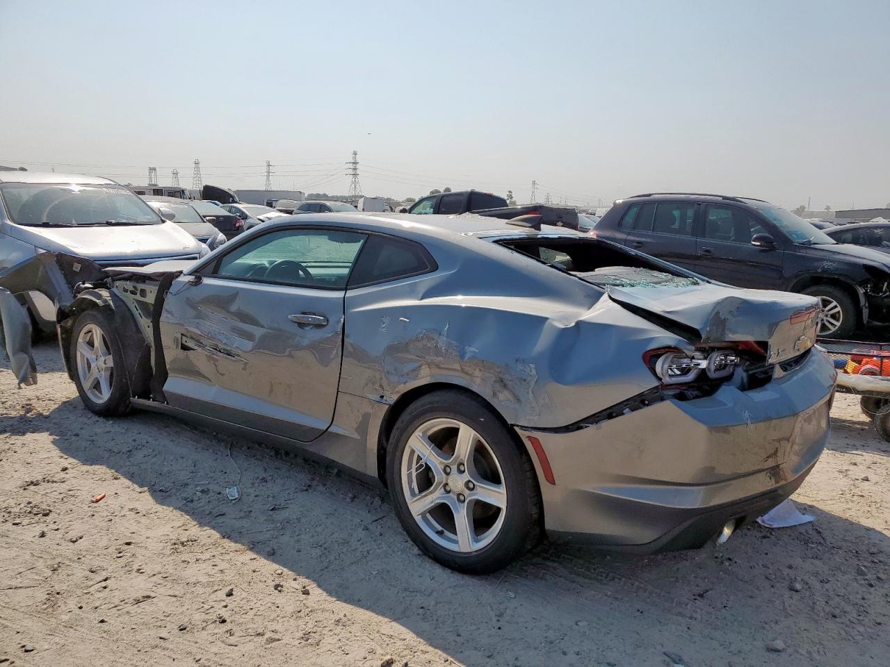 2020 Chevrolet Camaro Ls - Фото 2