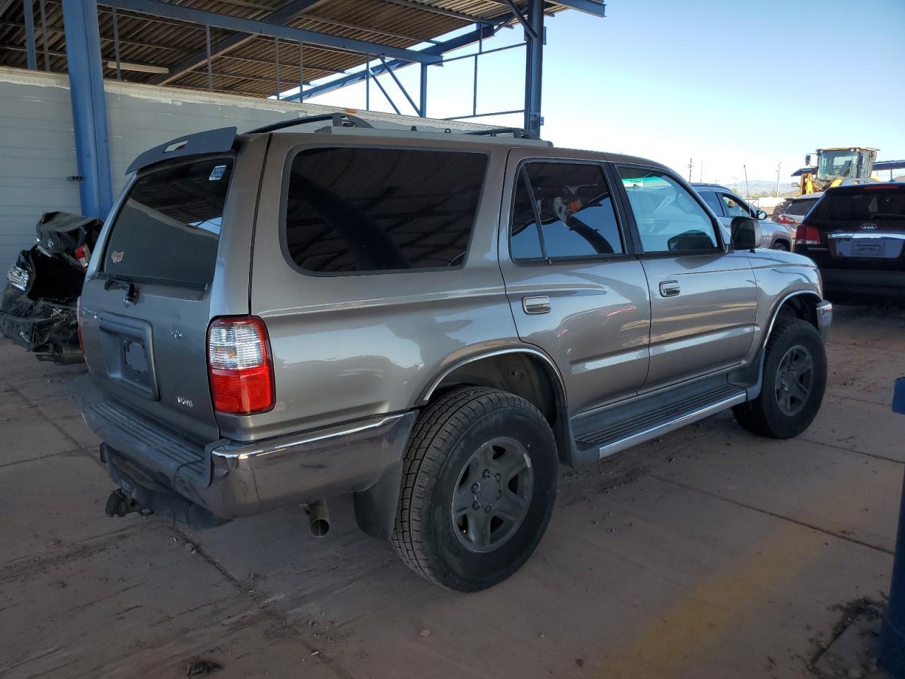2001 Toyota 4Runner Sr5 - Фото 3