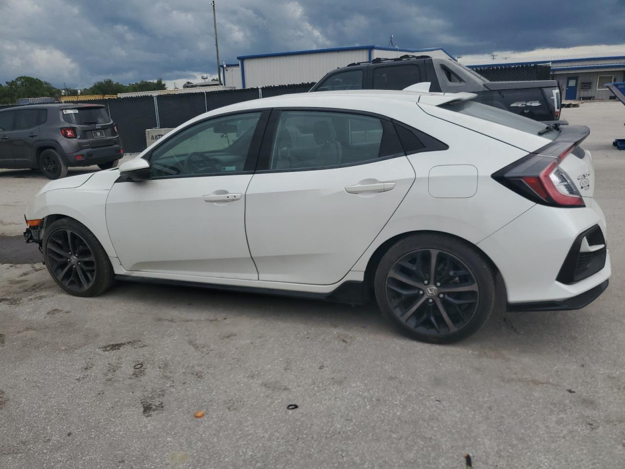 2020 Honda Civic Sport Touring - Image 2