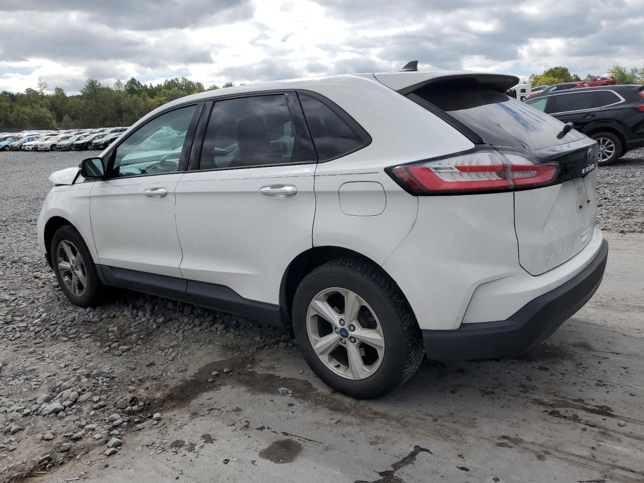 2021 Ford Edge Se - Фото 2