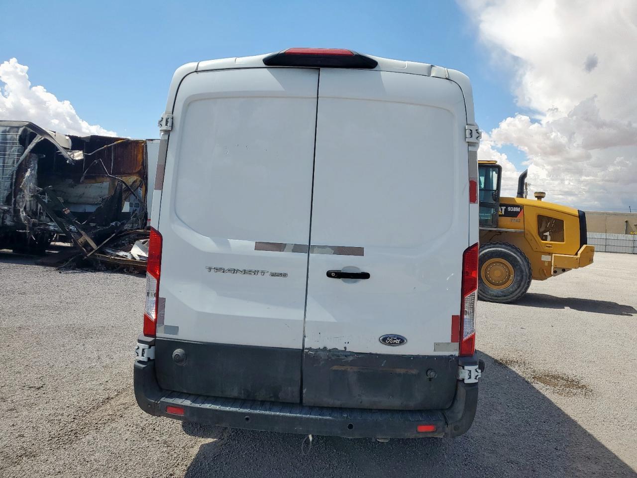 2020 Ford Transit T-250 - Фото 6