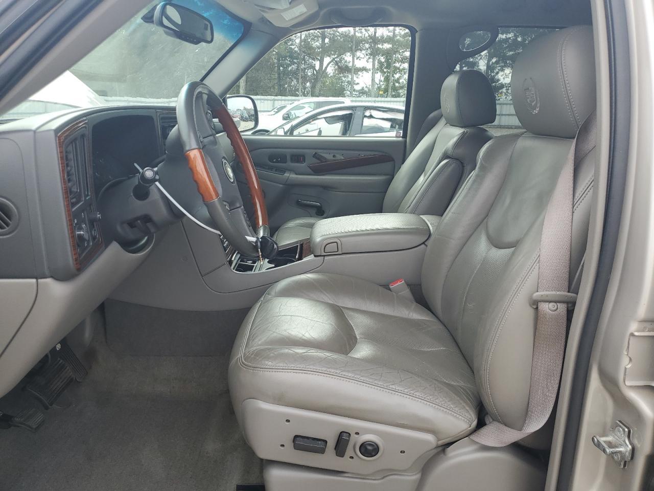 2004 Cadillac Escalade Luxury - Фото 7