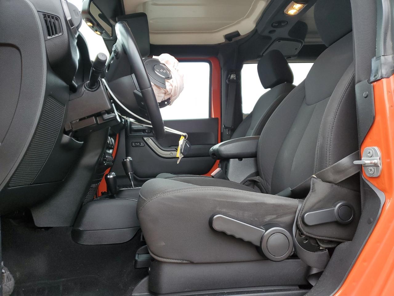 2015 Jeep Wrangler Sport - Фото 7