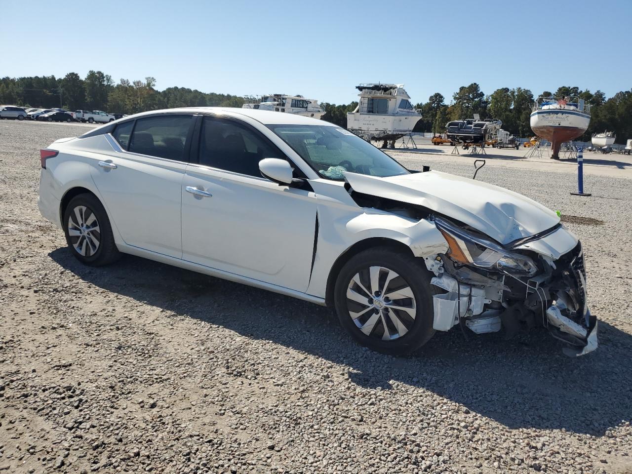 2019 Nissan Altima - Image 4