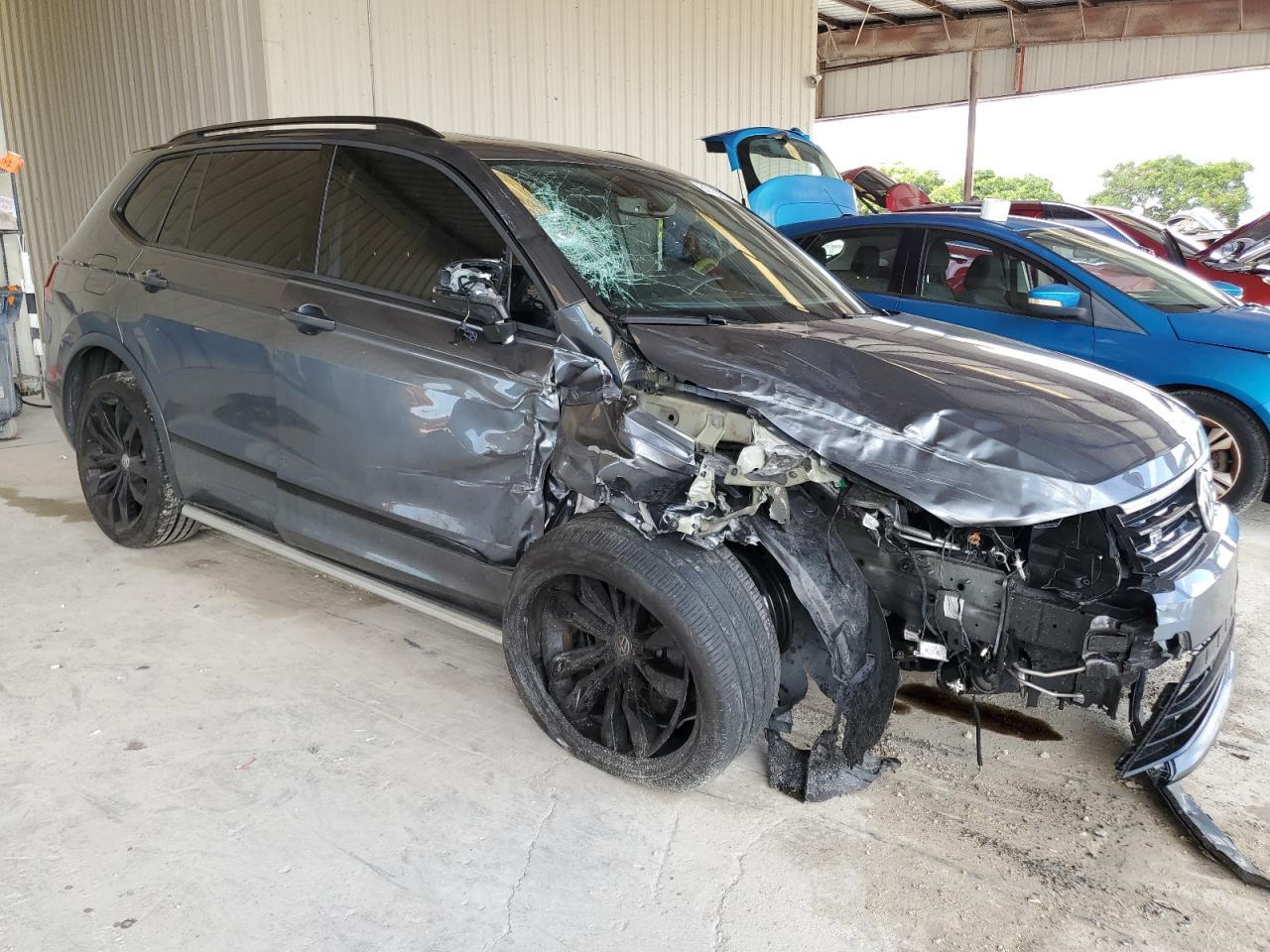 2020 Volkswagen Tiguan Se - Фото 4
