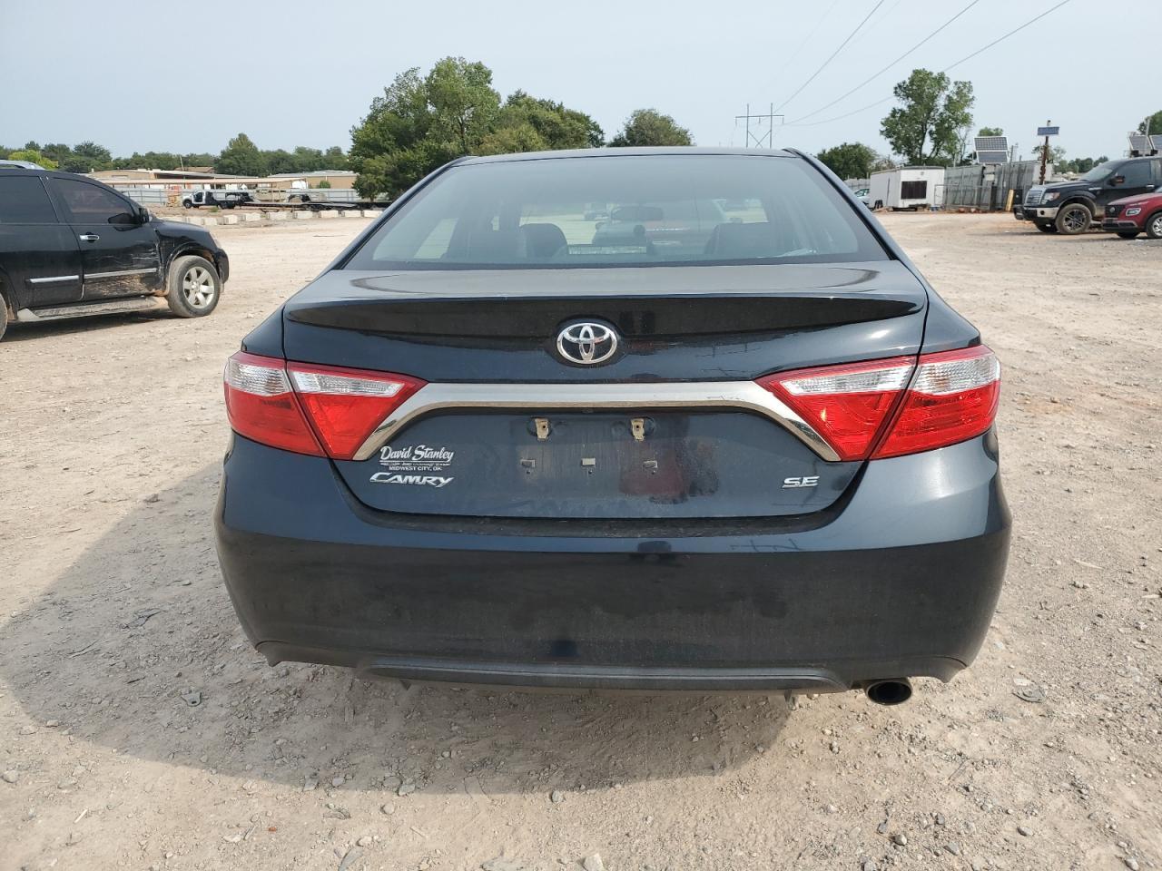 2017 Toyota Camry Le - Фото 6