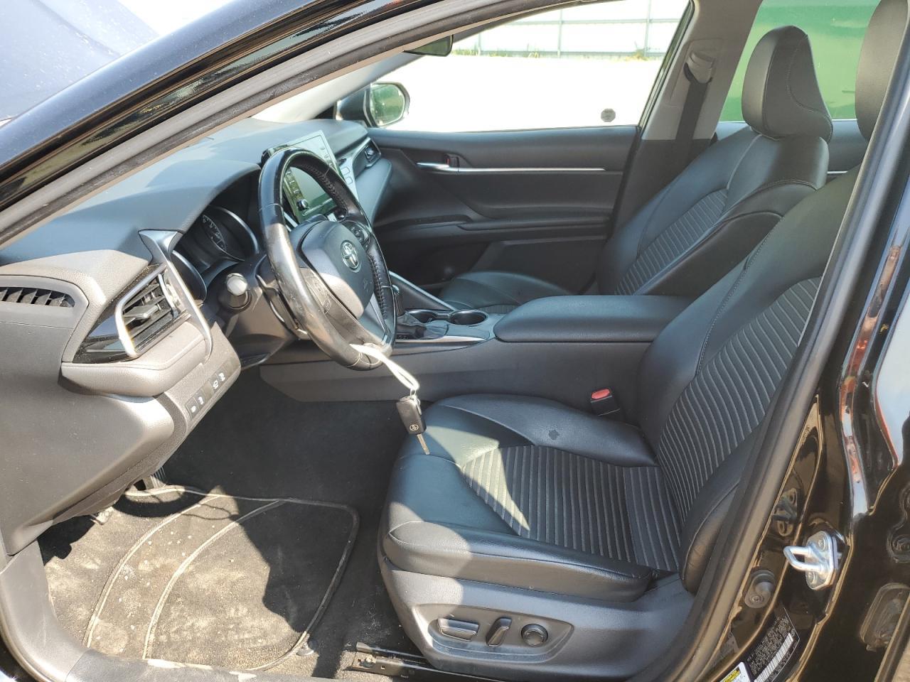 2021 Toyota Camry Se - Фото 7