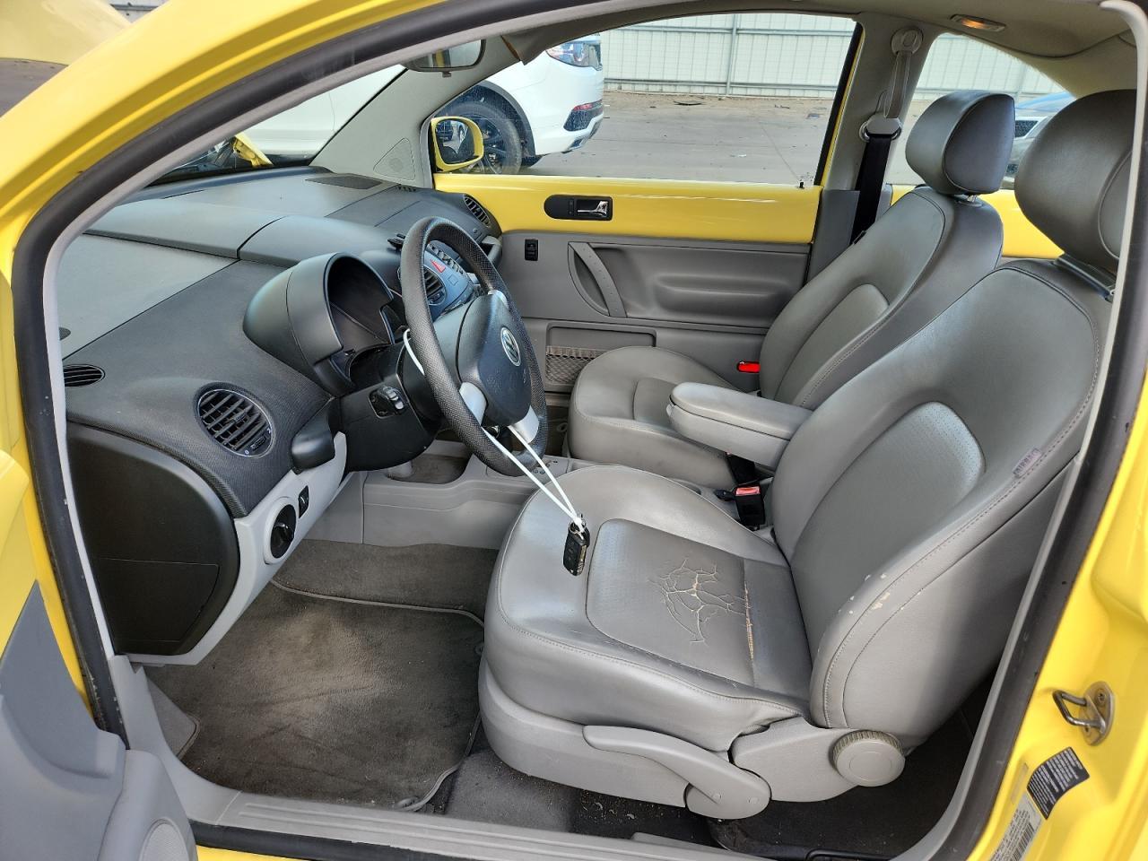 2006 Volkswagen New Beetle 2.5L Option Package 1 - Фото 7