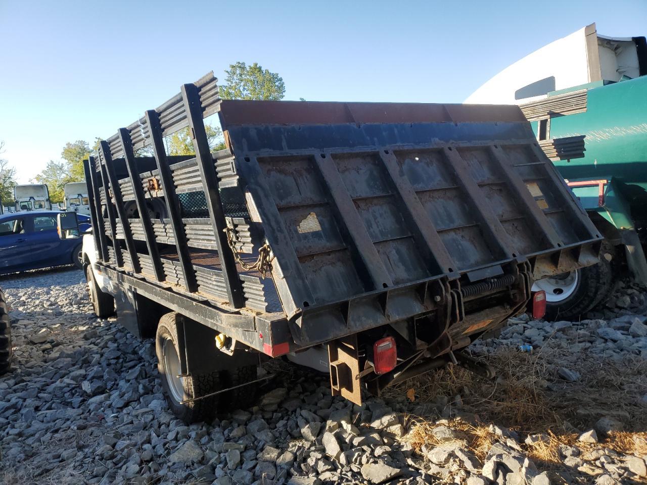 2016 Ford F350 Super - Delivery Truck - Фото 2