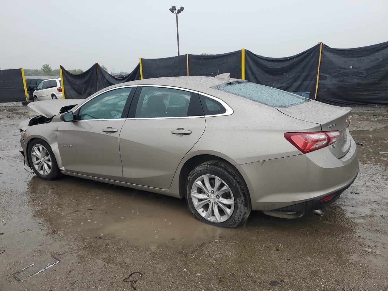 2022 Chevrolet Malibu Lt - Фото 2