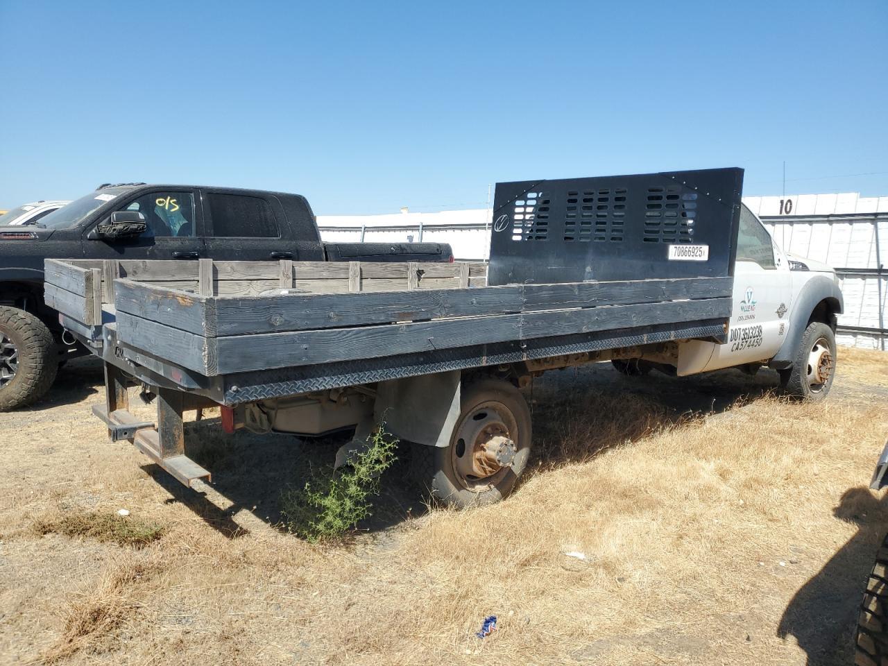 2015 Ford F550 Super - Фото 3