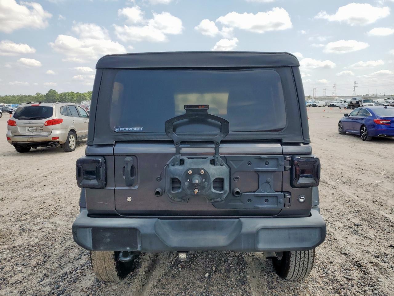 2020 Jeep Wrangler Unlimited Sport - Фото 6