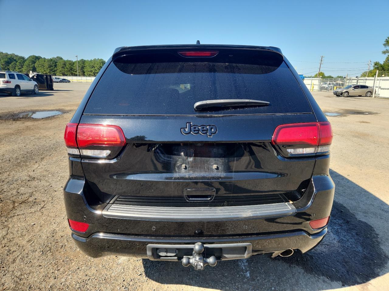 2020 Jeep Grand Cherokee Laredo - Image 6