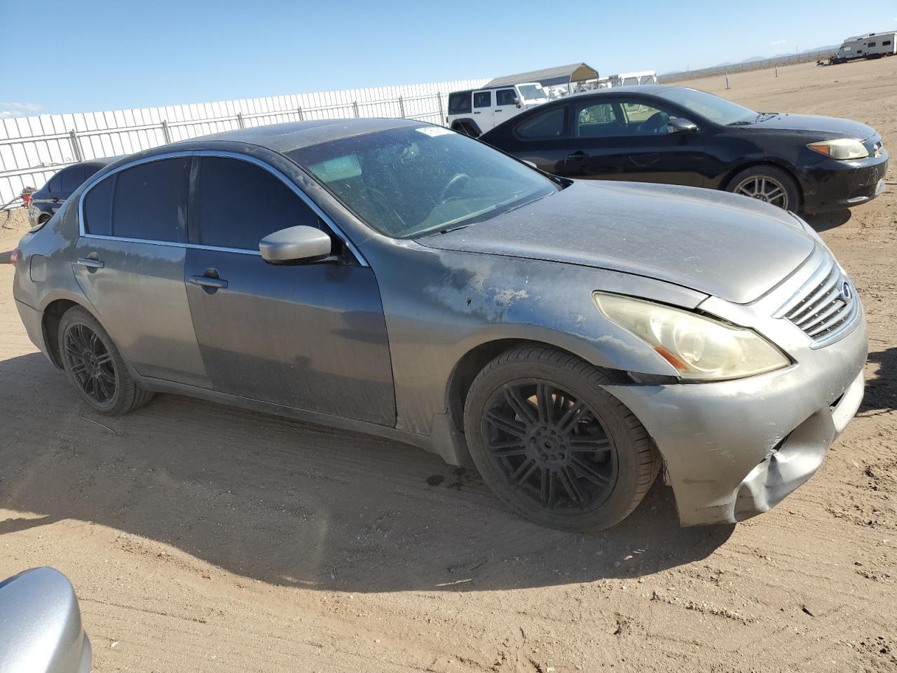 2011 Infiniti G37 - Фото 4