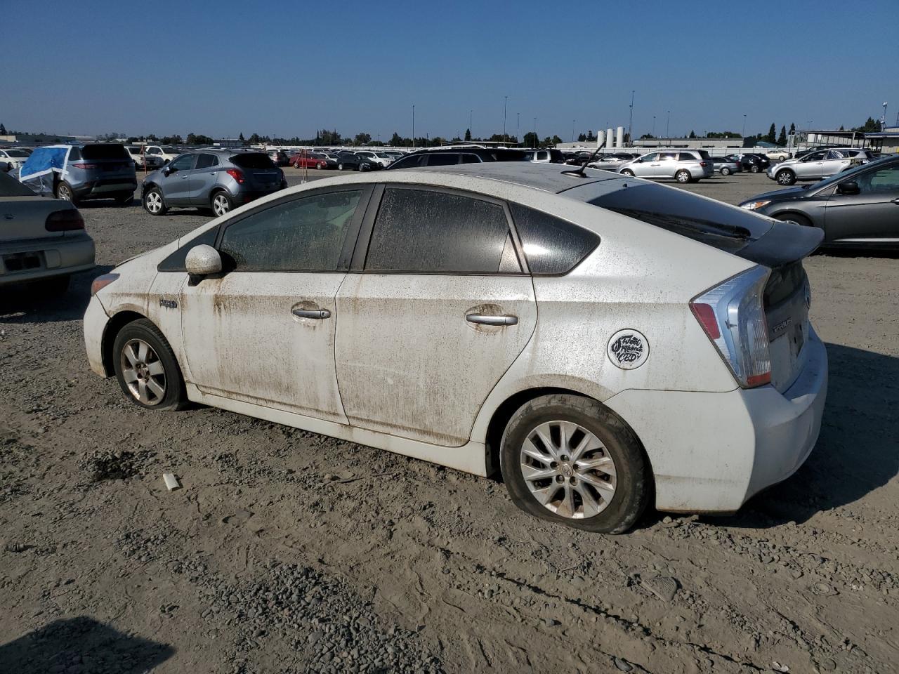 2013 Toyota Prius Plug-In - Image 2