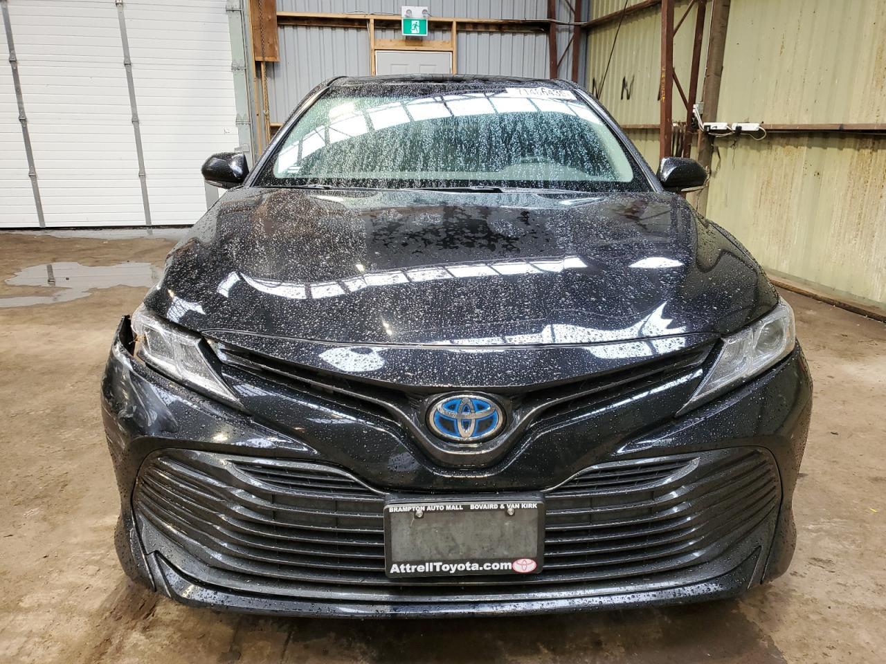 2018 Toyota Camry Le - Фото 5