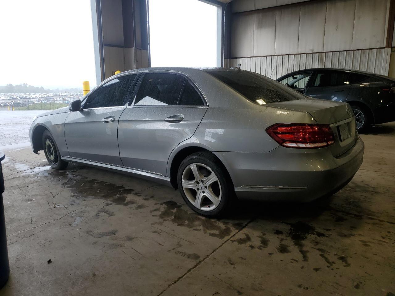 2014 Mercedes-Benz E 350 4Matic - Фото 2