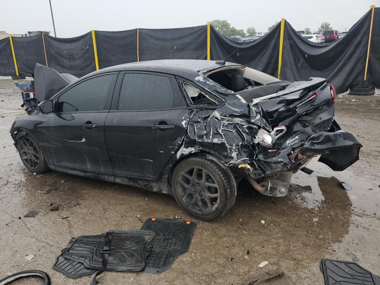 2015 Ford Focus Se - Image 2