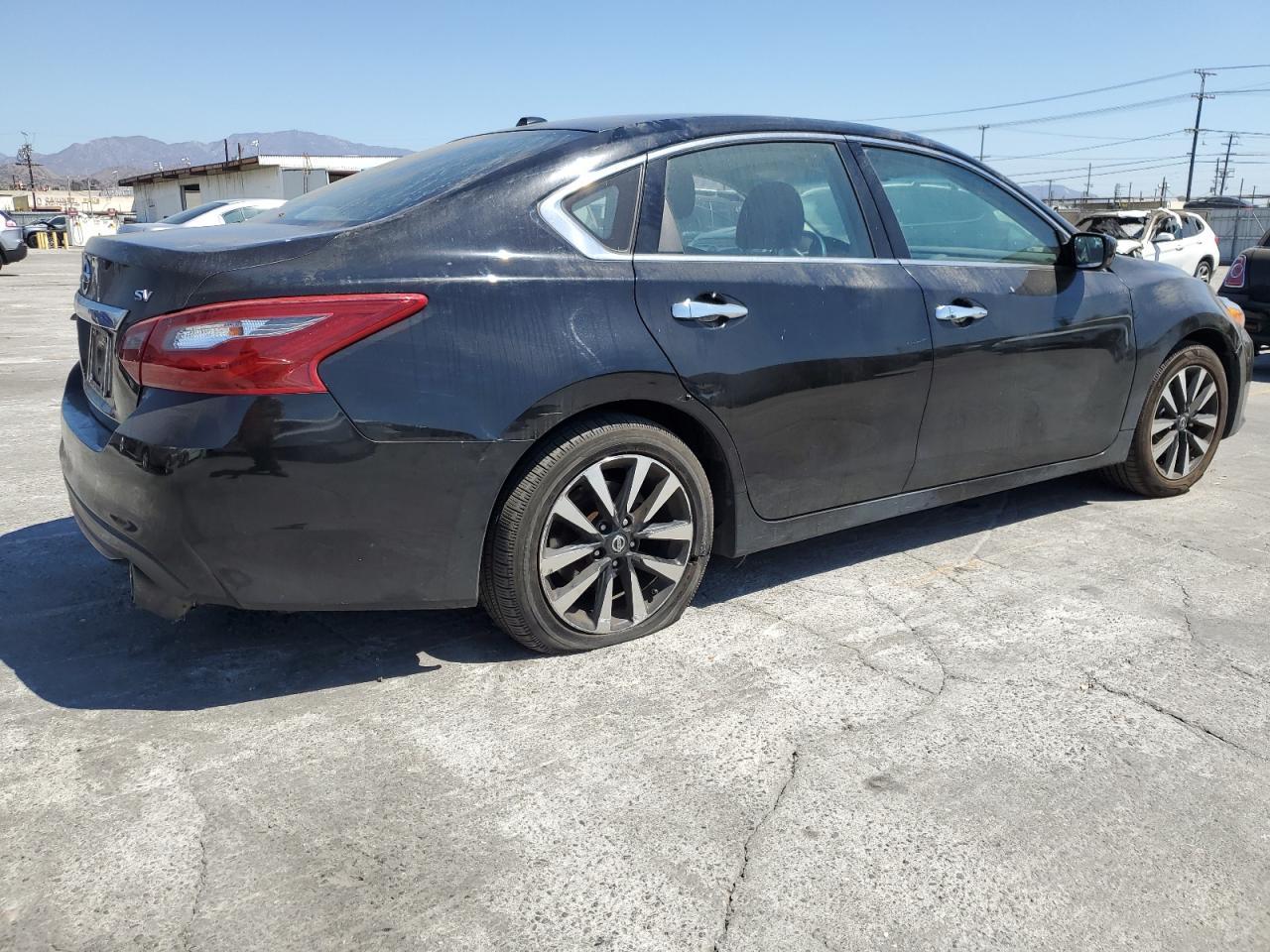 2018 Niss Altima 2.5 - Фото 3