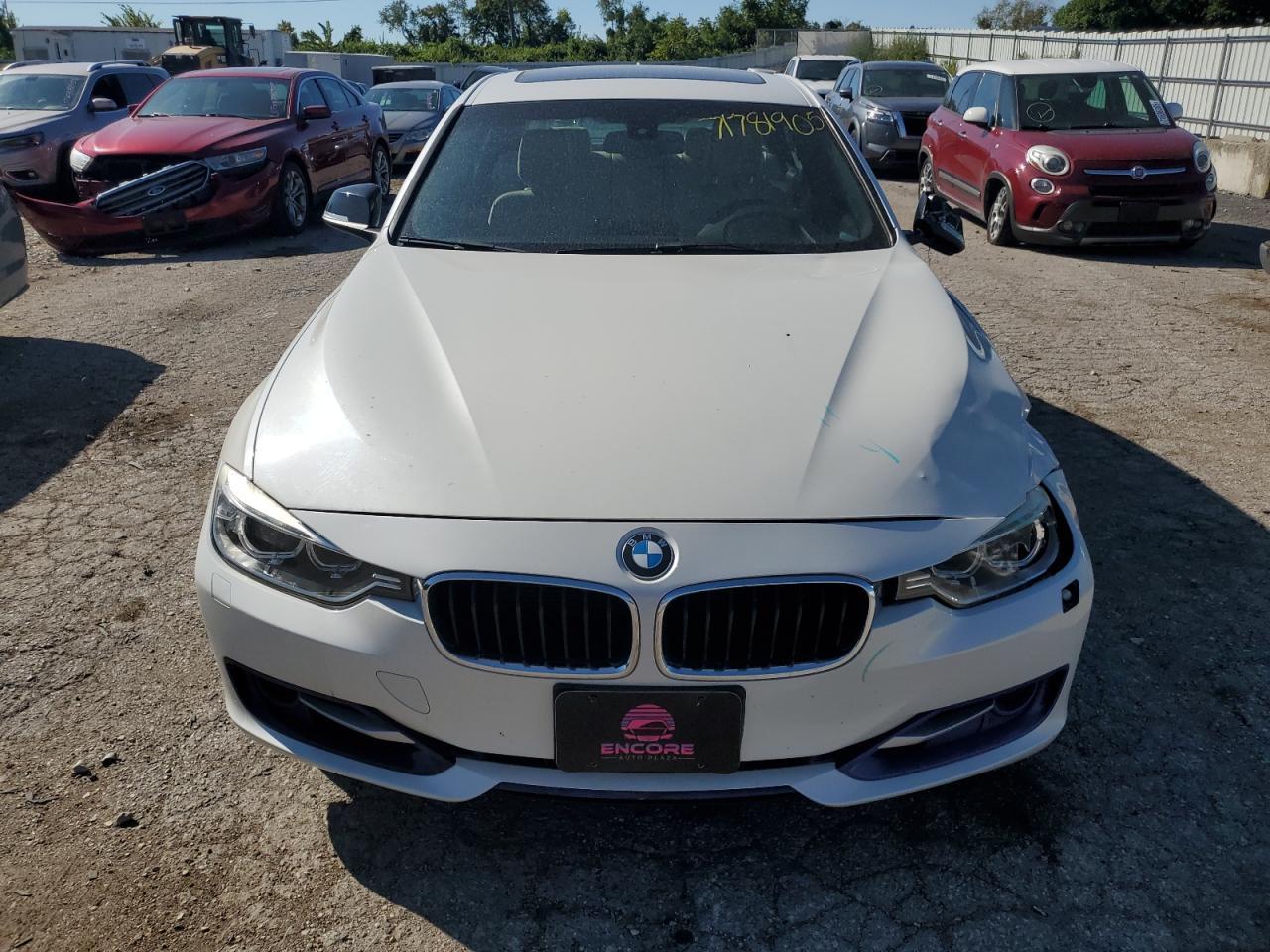 2014 BMW 335 Xi - Фото 5