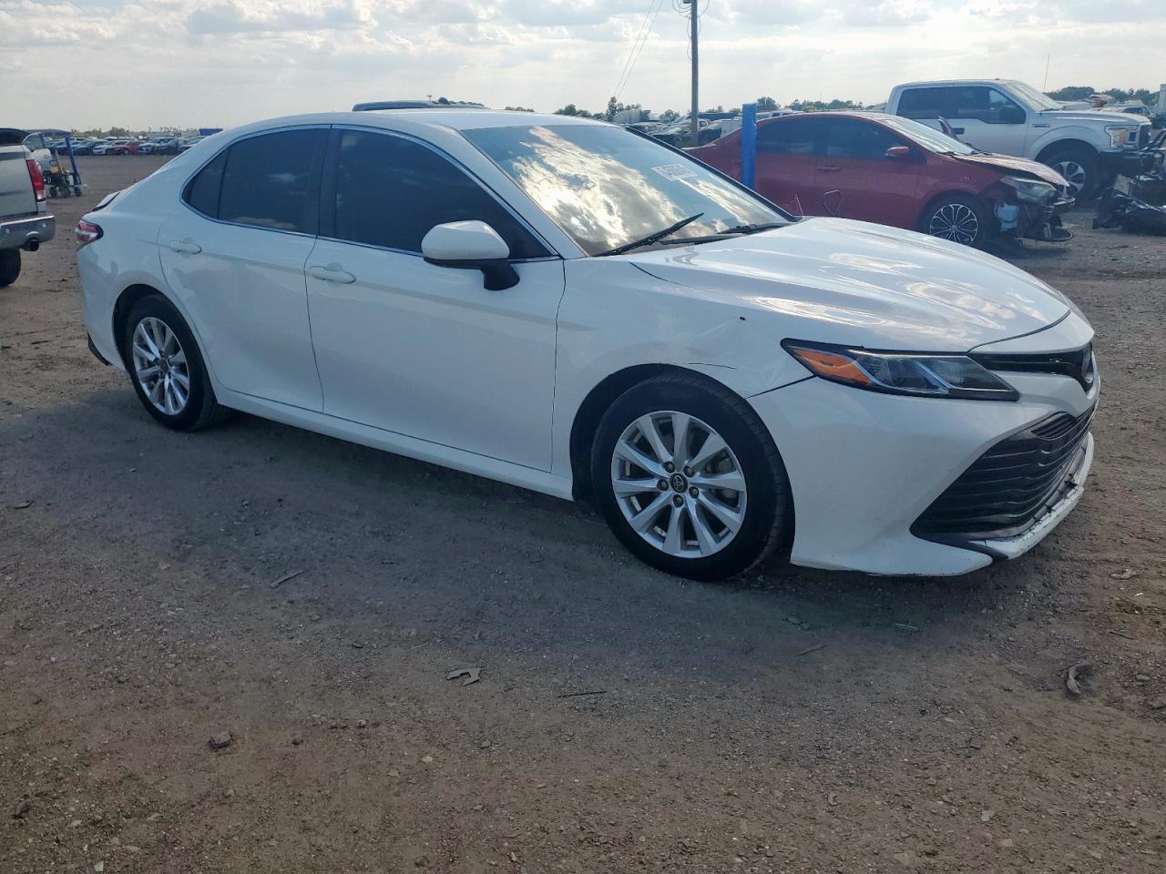 2018 Toyota Camry L - Image 4