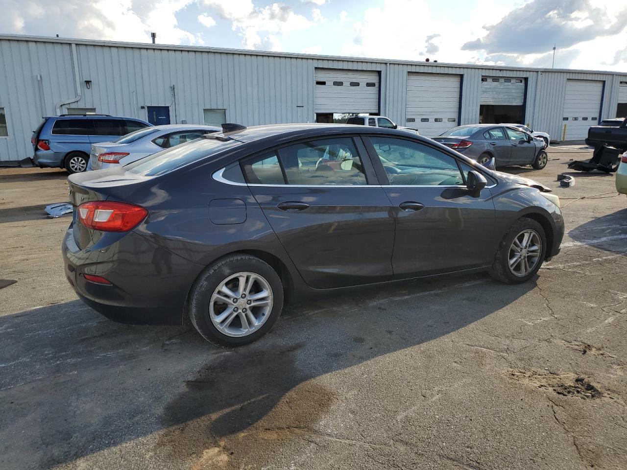 2016 Chevrolet Cruze Lt - Фото 3