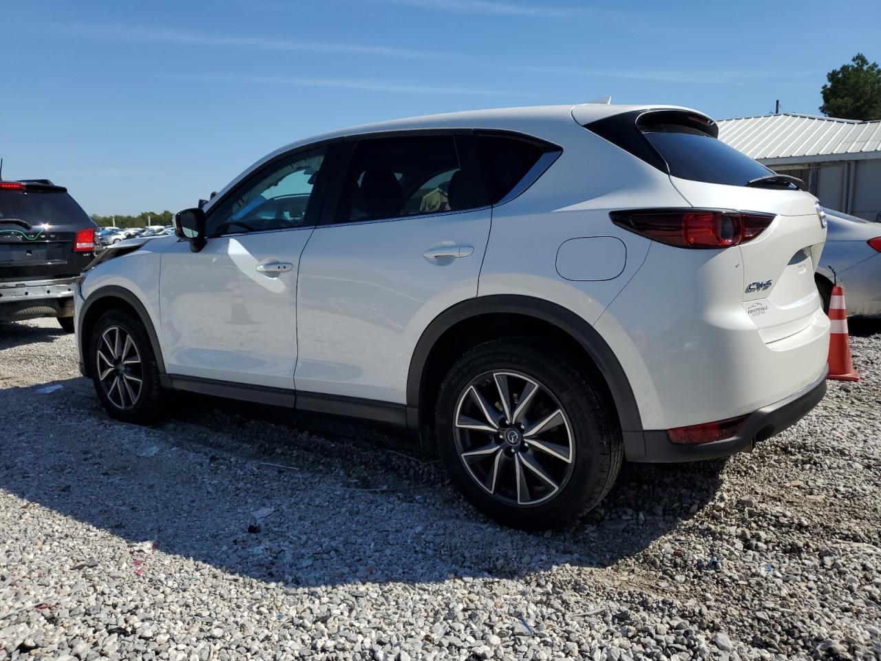 2018 Mazda Cx-5 Touring - Image 2