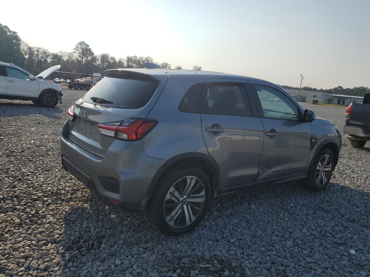 2021 Mitsubishi Outlander Sport Es - Image 3
