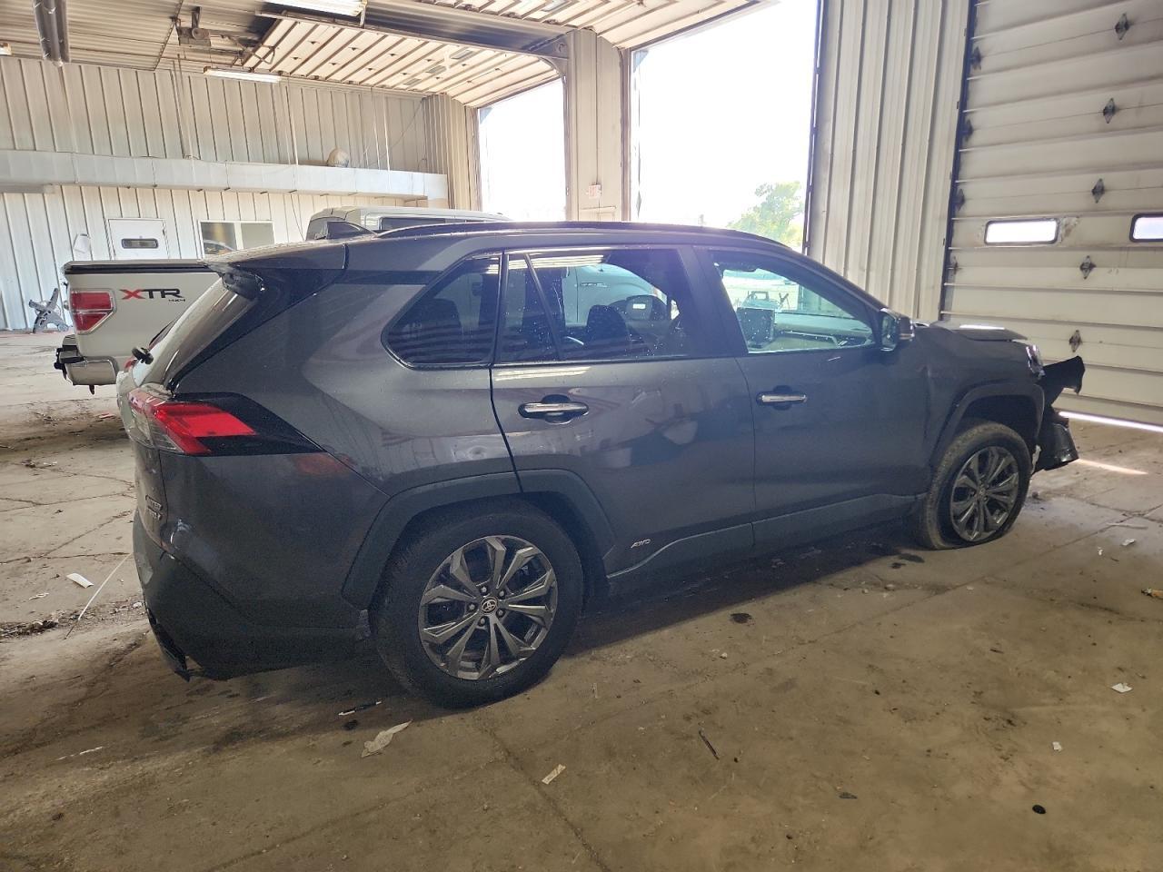 2022 Toyota Rav4 Limited - Image 3