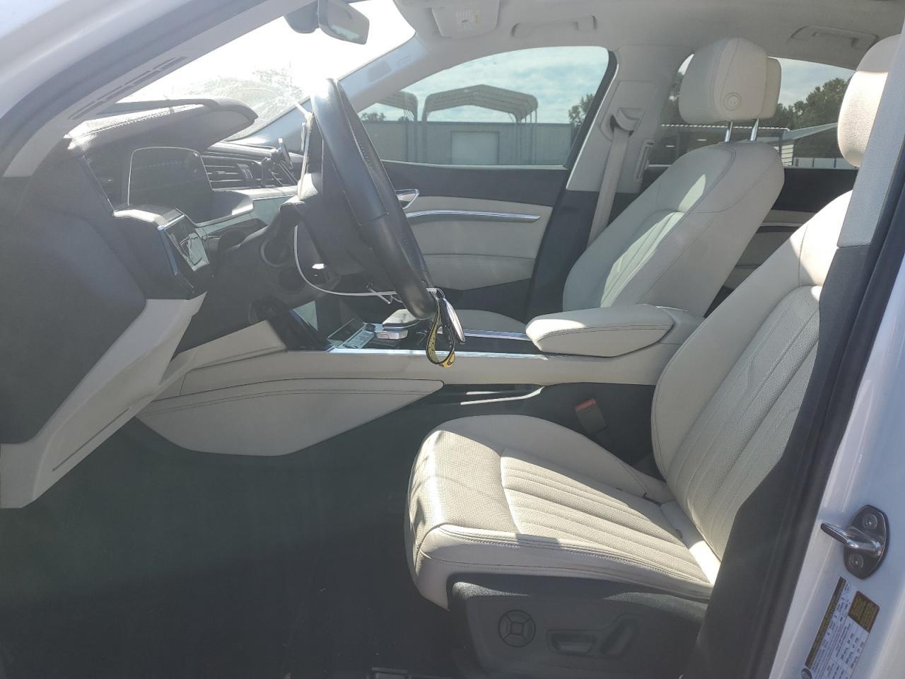 2021 Audi E-Tron Sportback Premium Plus - Фото 7