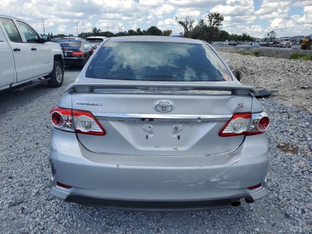 2013 Toyota Corolla Base - Фото 6