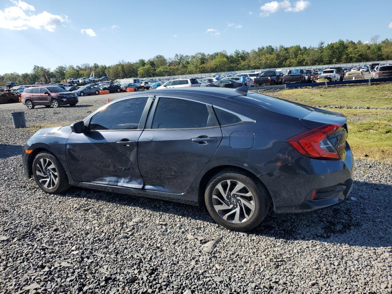 2017 Honda Civic Ex - Image 2