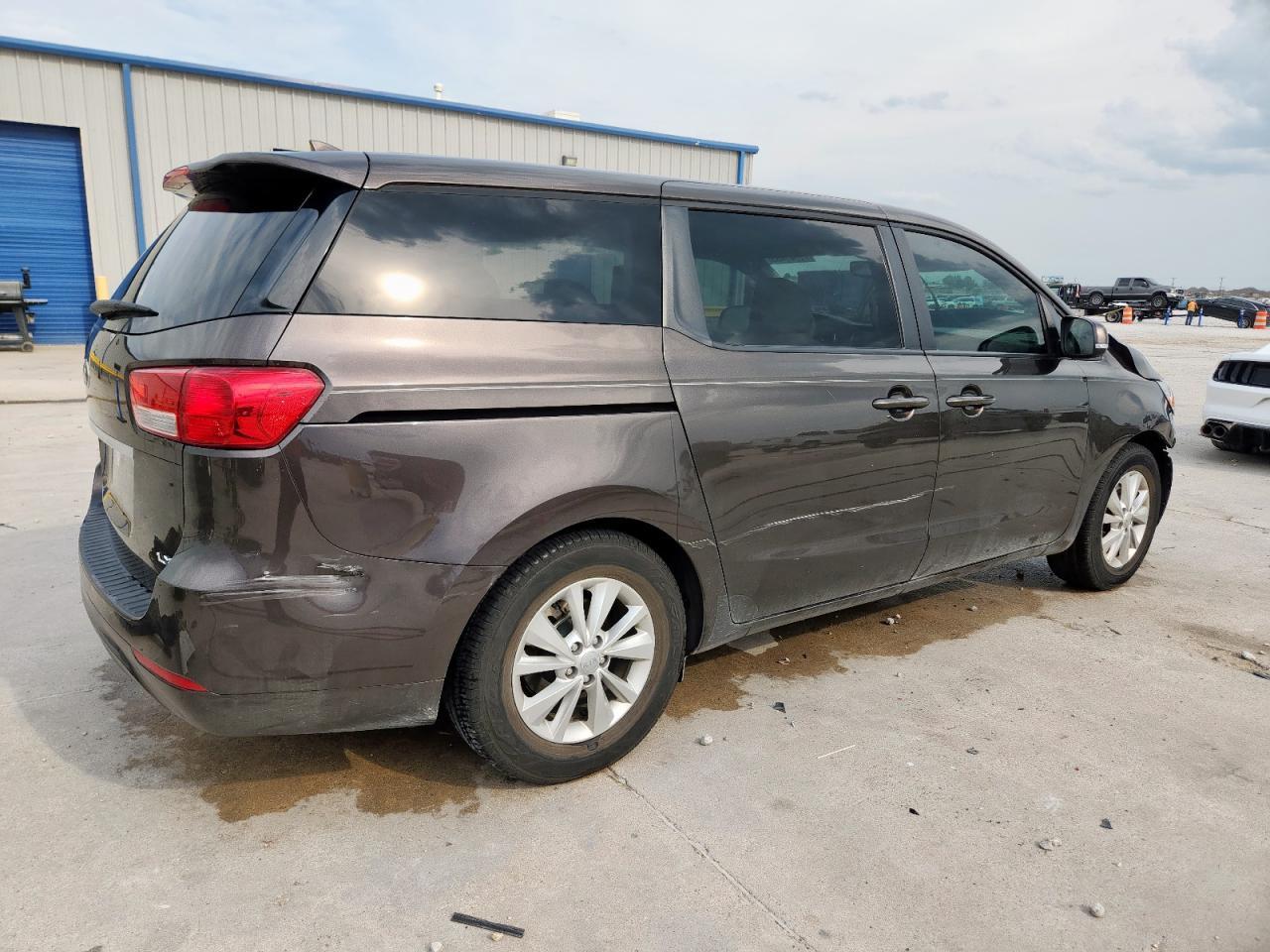 2018 Kia Sedona Lx - Фото 3
