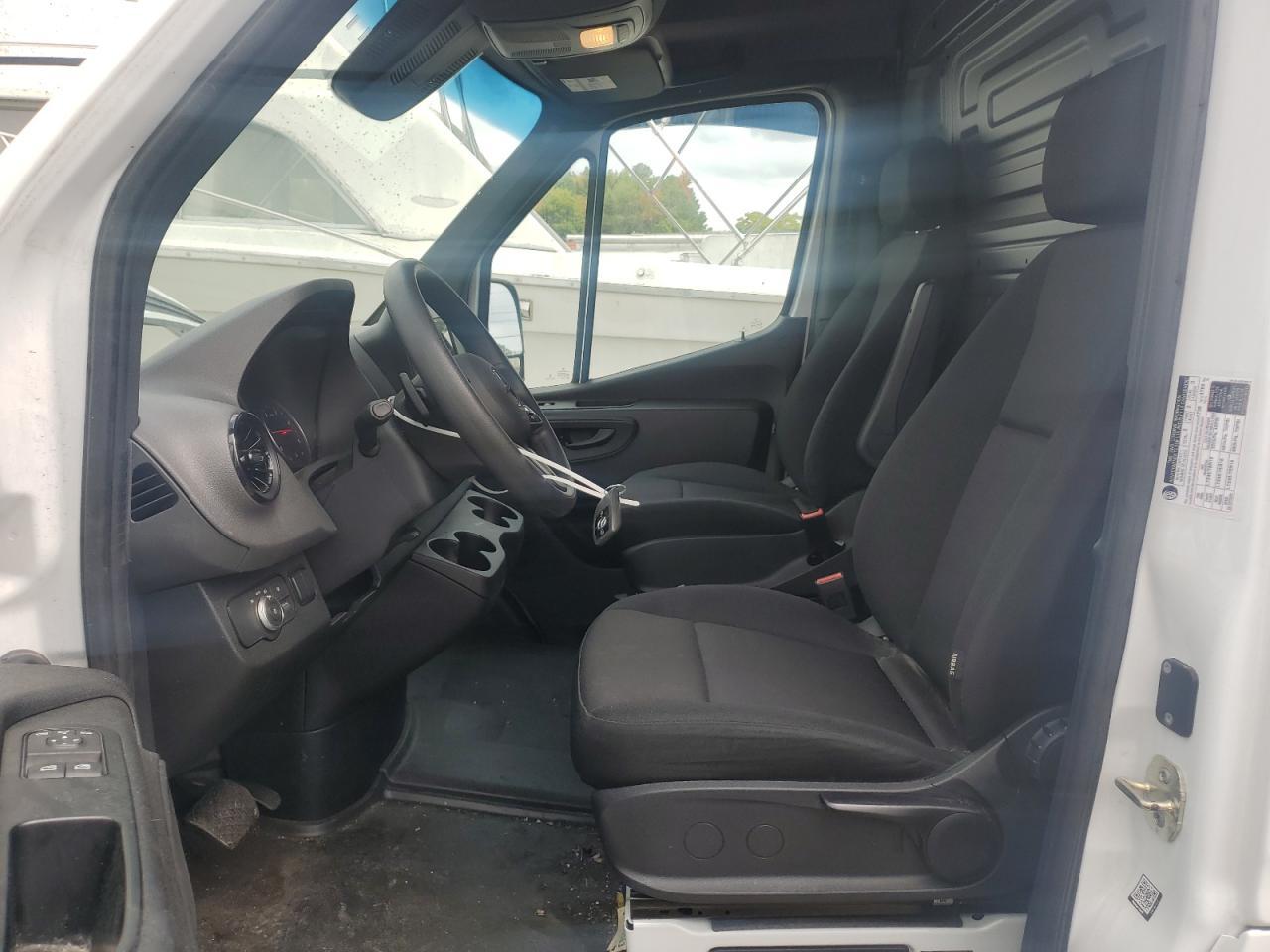 2024 Mercedes-Benz Sprinter 2500 - Фото 7