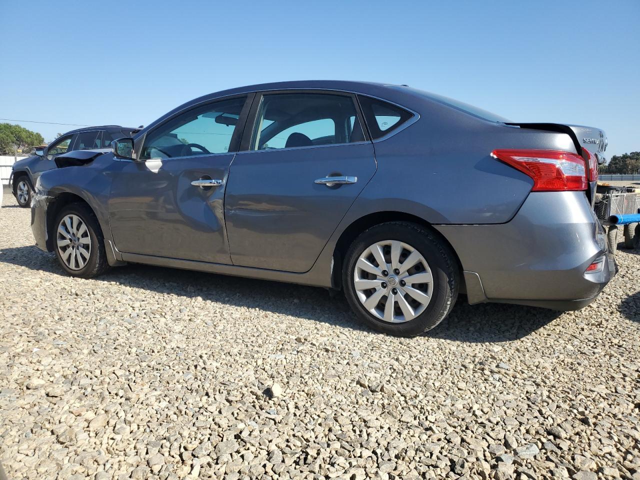 2017 Nissan Sentra S - Фото 2