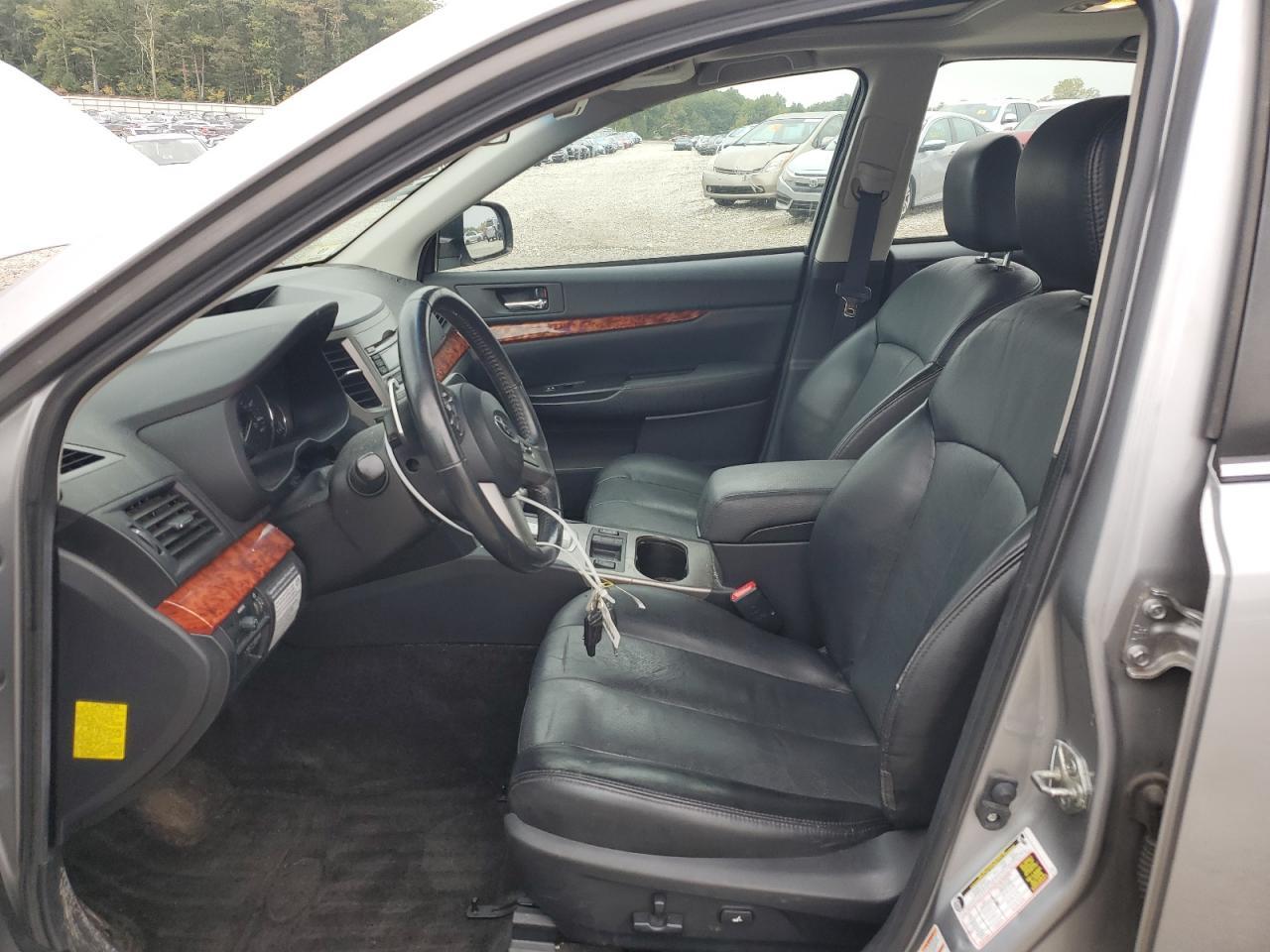 2011 Subaru Legacy 2.5I Limited - Фото 7