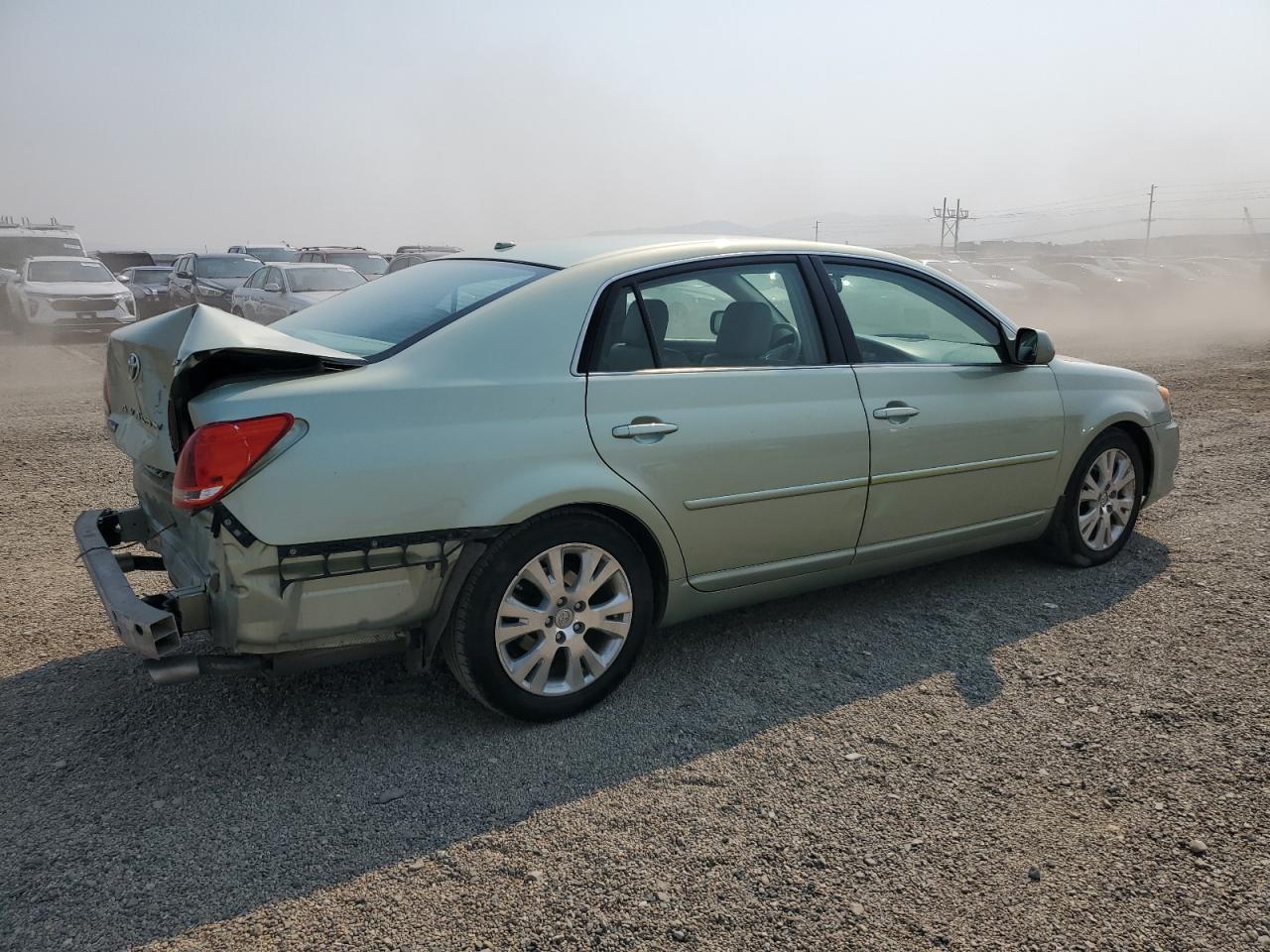 2010 Toyota Avalon Xl - Image 3