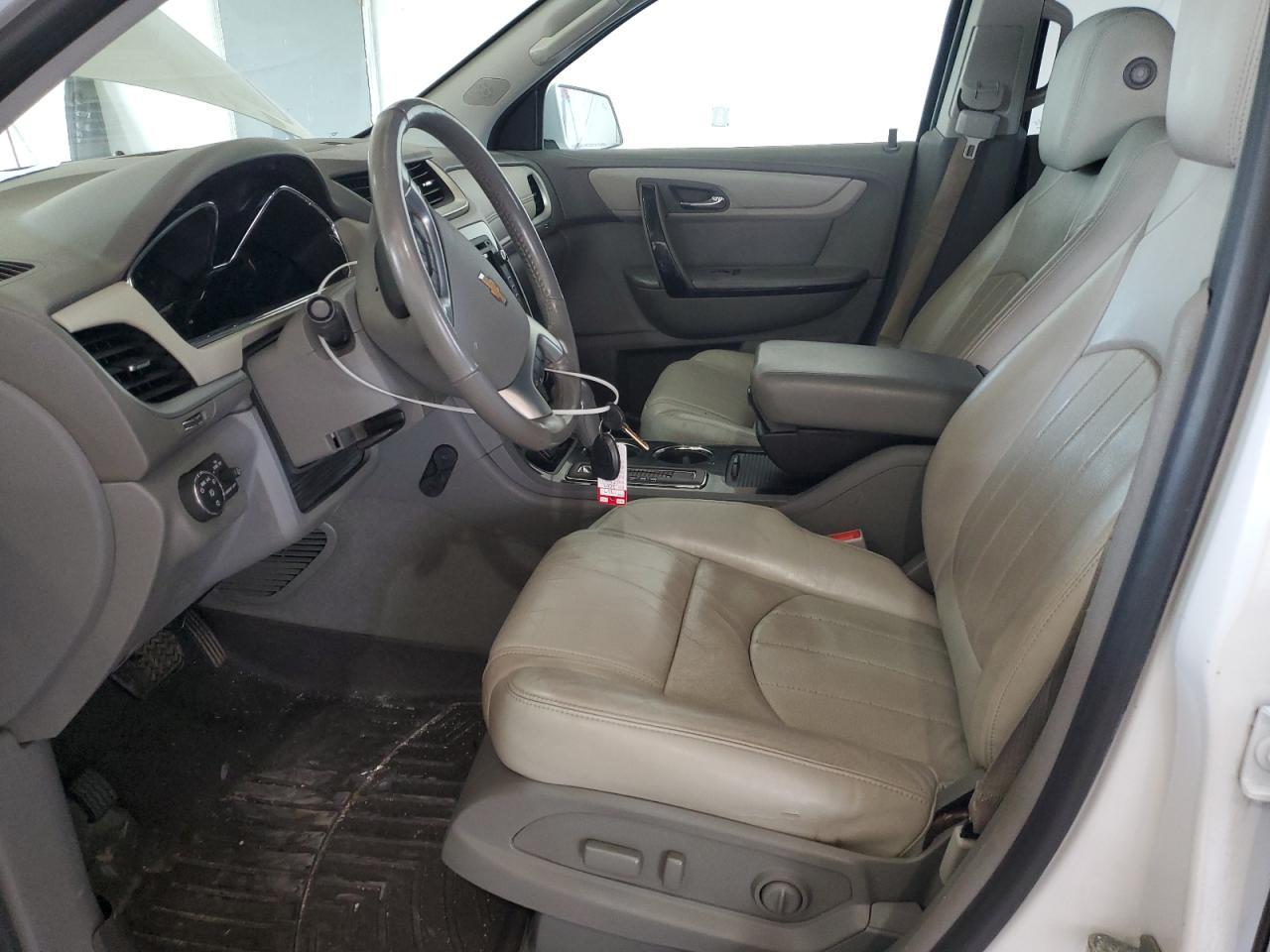 2017 Chevrolet Traverse Premier - Фото 7