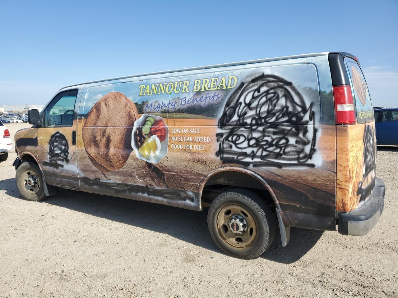 2013 GMC Savana G2500 - Фото 2